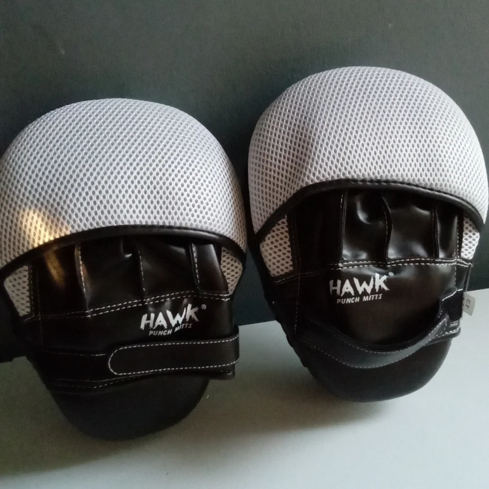 Hawk Punch Mitts Training Boxing‎ Muay Thai MMA Pad Focus Mitts